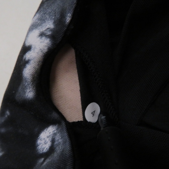 Lululemon Rise and Flow Dusk Dye Tank Top Sz 4 - Picture 5 of 5